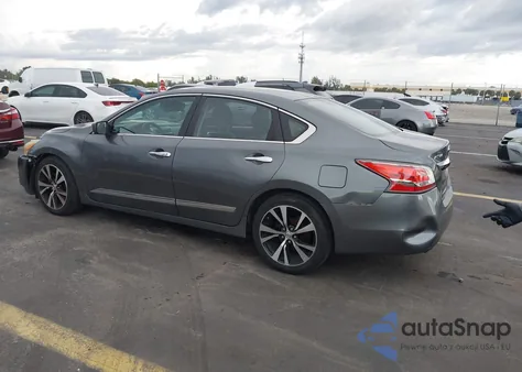 2015 Nissan Altima 2.5 S z USA, uszkodzony, nr VIN 1N4AL3AP9FN334117